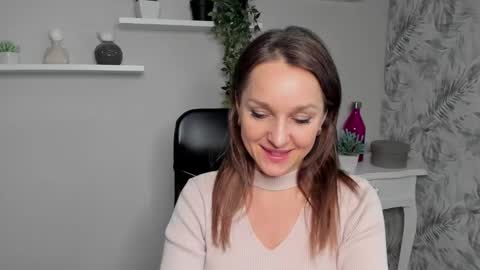 Alicia online show from 02-20-25, 06:02