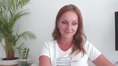 Alicia online show from 09-10-25, 01:33