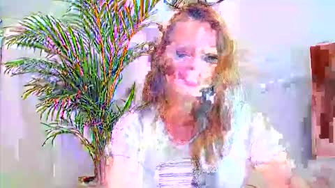 Alicia online show from 10-20-25, 01:11