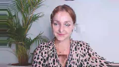 Snapshot of alicialux chatting on 11-13-25, 07:18 Alicia online show from 11-13-25, 07:18