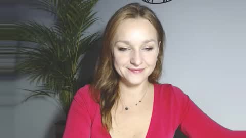 Snapshot of alicialux chatting on 11-14-25, 06:56 Alicia online show from 11-14-25, 06:56