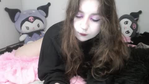 aliciamoon_ online show from 09-18-25, 07:05