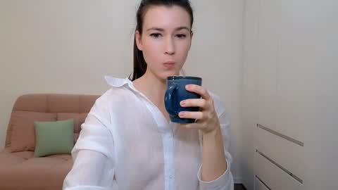 alicianoveli online show from 01-04-25, 01:10