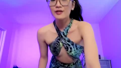 Snapshot of aliciaz3 chatting on 09-12-25, 04:29 Alicia Hebi online show from 09-12-25, 04:29