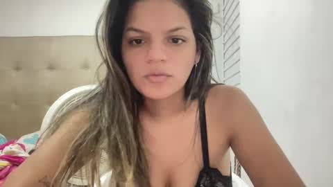 Snapshot of alicie_ebony1 chatting on 02-26-25, 11:09 luisa online show from 02-26-25, 11:09
