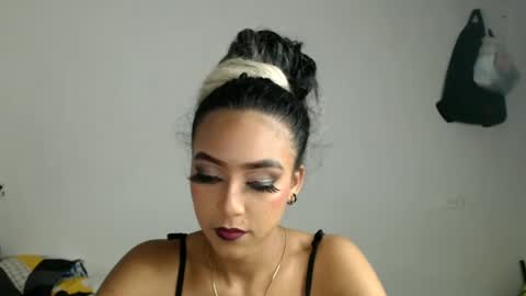 Snapshot of alicie_sexy_hot_20 chatting on 02-27-25, 06:07 ana online show from 02-27-25, 06:07