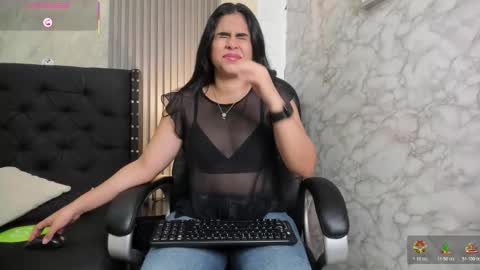 Snapshot of alicy__torres chatting on 12-02-25, 12:10 alicya online show from 12-02-25, 12:10