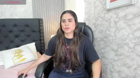 alicya online show from 04-15-26, 12:01