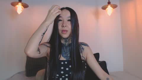    online show from 04-10-26, 01:33