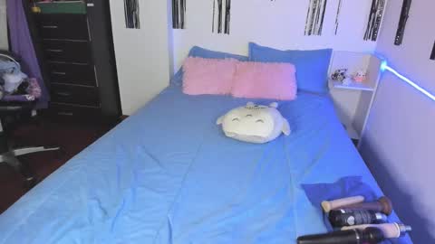 Snapshot of alien_universe chatting on 01-20-25, 11:21 Aiko  Independent Model  online show from 01-20-25, 11:21