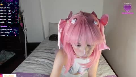 Snapshot of alien_universe chatting on 02-26-25, 11:48 Aiko  Independent Model  online show from 02-26-25, 11:48