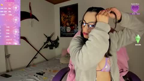 Snapshot of alien_universe chatting on 11-01-25, 10:23 Aiko Independent Model online show from 11-01-25, 10:23