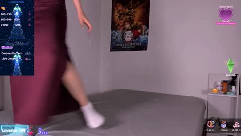 Snapshot of alien_universe chatting on 11-28-25, 09:28 Aiko Independent Model online show from 11-28-25, 09:28