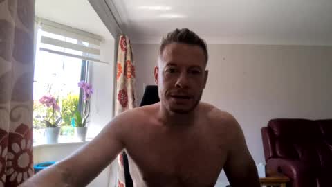 Snapshot of alig1980 chatting on 07-10-26, 11:13 alig1980 online show from 07-10-26, 11:13