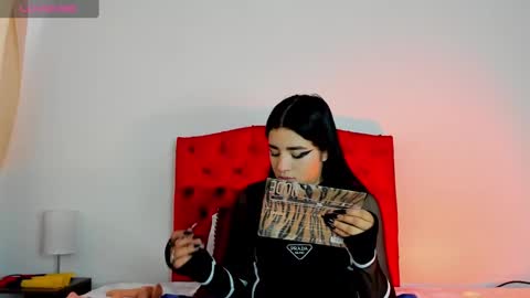 aliice_walker_ online show from 12-17-24, 12:33