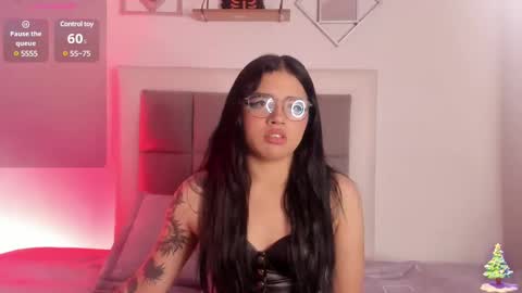 aliice_walker_ online show from 01-18-25, 03:05