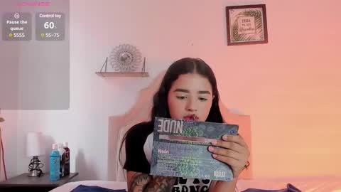 aliice_walker_ online show from 01-27-25, 02:57