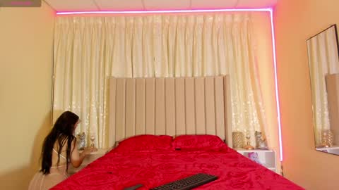 Alisson  online show from 01-13-25, 01:34