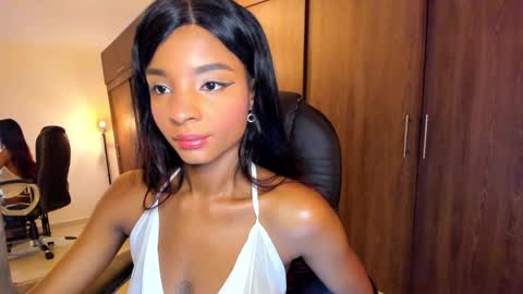 Snapshot of alika_houston chatting on 09-11-25, 04:12 IG Alik nasso    online show from 09-11-25, 04:12