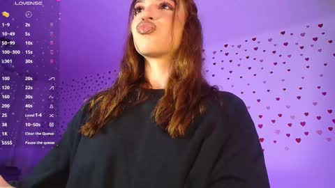 Snapshot of alina_lee01 chatting on 02-09-26, 01:20 NYX online show from 02-09-26, 01:20