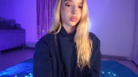 Alina  online show from 10-07-25, 02:42