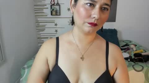 alinabozz1 online show from 09-21-25, 02:02