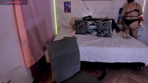 alinabozz1 online show from 01-06-26, 01:31