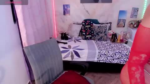 alinabozz1 online show from 01-11-26, 12:04