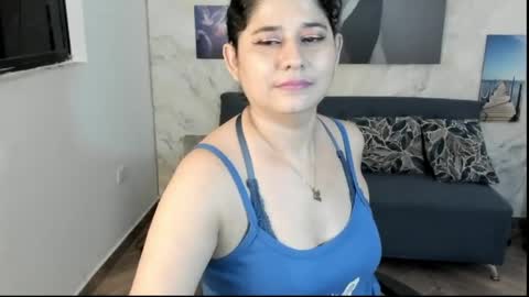 alinabozz1 online show from 06-08-26, 02:23