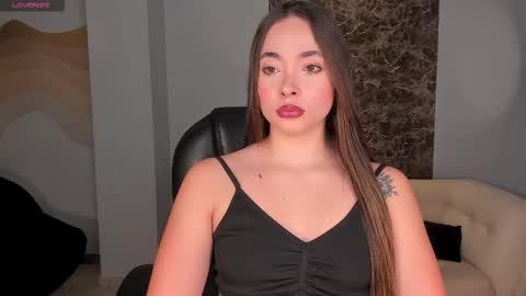 alinakravitz_ online show from 10-20-25, 11:10