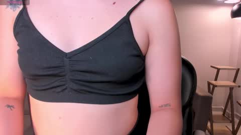 alinakravitz_ online show from 10-28-25, 11:58