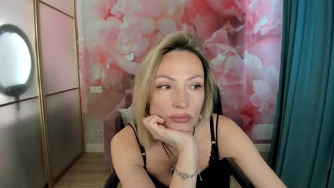 AlinaMoor online show from 04-27-26, 11:52