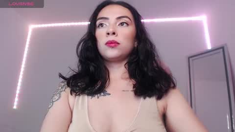 Alejandra online show from 03-02-25, 05:44