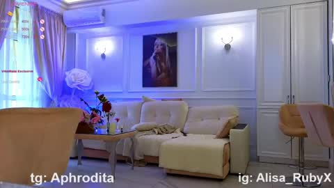 Alisa online show from 04-15-26, 08:32