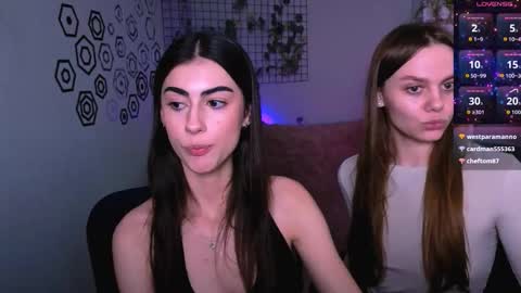 Snapshot of alisabliss chatting on 10-18-25, 01:01 Alisa online show from 10-18-25, 01:01