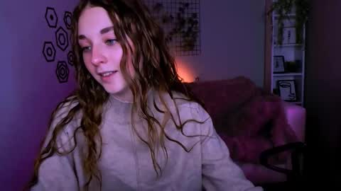 Snapshot of alisabliss chatting on 10-20-25, 02:39 Alisa online show from 10-20-25, 02:39