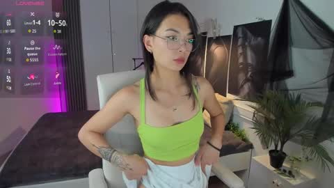 Snapshot of alisasian chatting on 09-26-25, 02:21 Alice online show from 09-26-25, 02:21