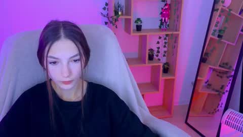 Snapshot of alisemeaw chatting on 10-29-25, 07:10 Alise online show from 10-29-25, 07:10