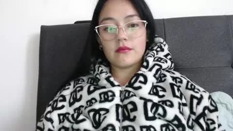 alisha_9997 online show from 04-12-26, 01:38