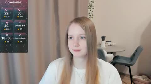 Alya online show from 11-20-25, 06:40