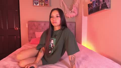 alisha_olsen_ online show from 04-23-26, 04:35