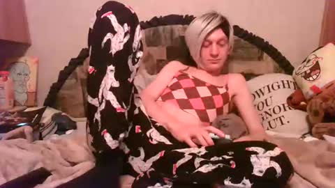 Alisha online show from 10-23-25, 08:24