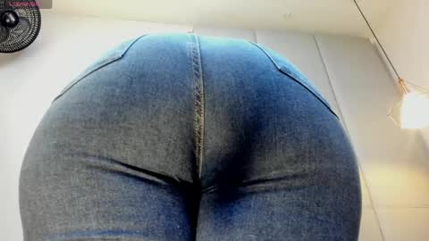 Snapshot of alishapalmer chatting on 05-16-26, 12:04 online show from 05-16-26, 12:04