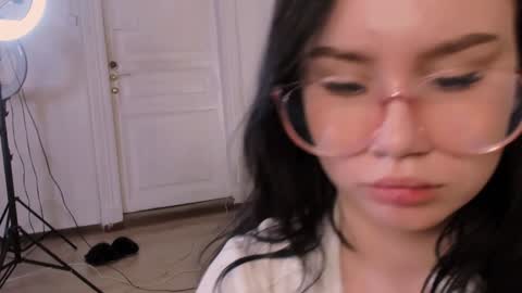 Alisia online show from 02-04-25, 09:17