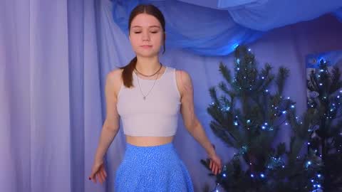 Alisia online show from 12-30-24, 07:15