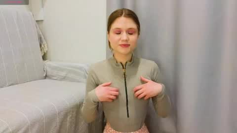 Alisia online show from 05-14-26, 03:19