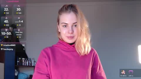 Snapshot of alismoona chatting on 11-26-25, 08:26 Alisa online show from 11-26-25, 08:26