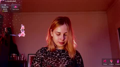 Snapshot of alismoona chatting on 12-03-25, 09:29 Alisa online show from 12-03-25, 09:29