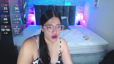 Snapshot of alison_girl22 chatting on 02-11-26, 08:47 Alison online show from 02-11-26, 08:47