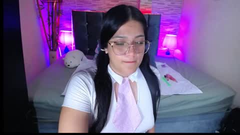 Snapshot of alison_girl22 chatting on 05-14-26, 12:39 Alison online show from 05-14-26, 12:39